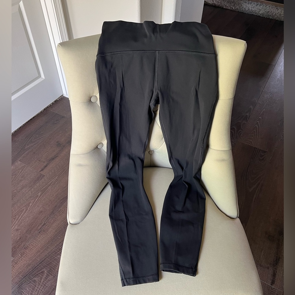 Lululemon 25” Pant with Mesh Design